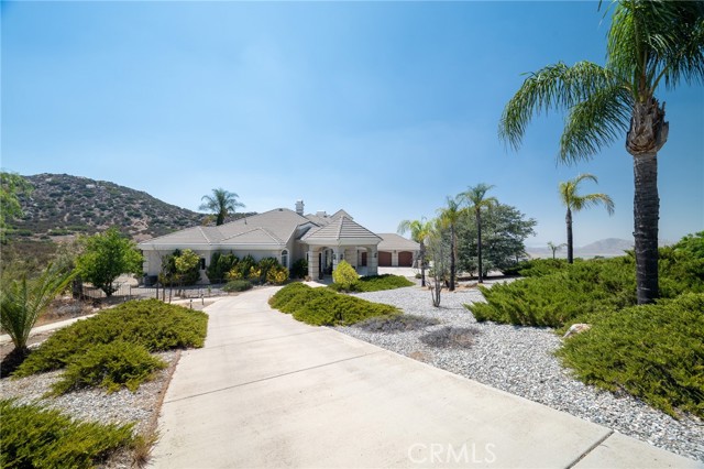 Property photo of 23035 Sky Mesa RD