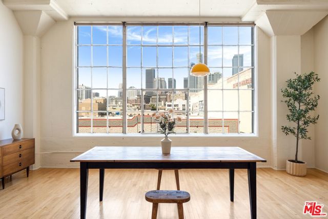 Property photo of 420 S San Pedro ST