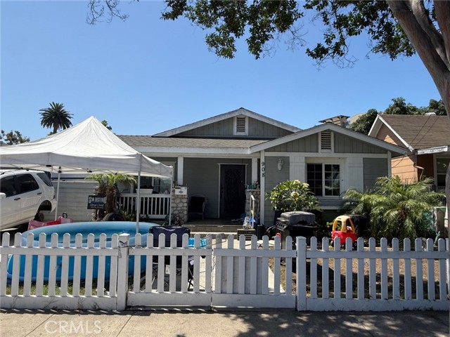 Property photo of 908 E Stafford ST