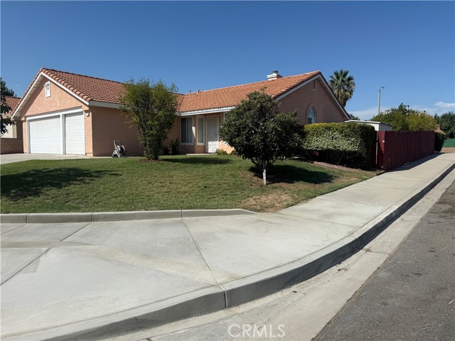 Property photo of 416 S Tamarisk AV