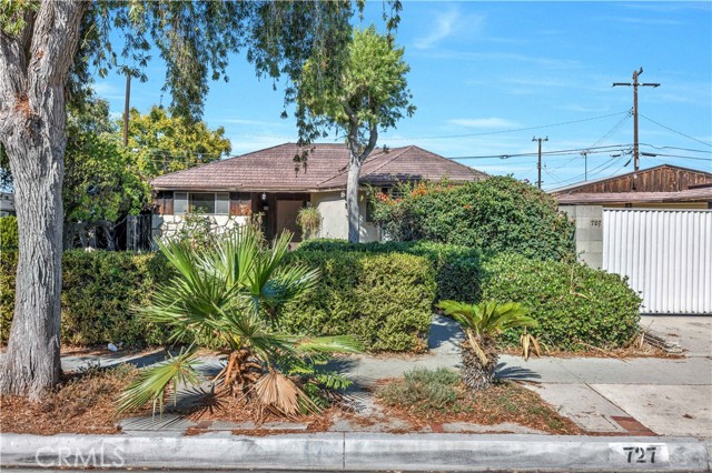 Property photo of 727 S Falcon ST