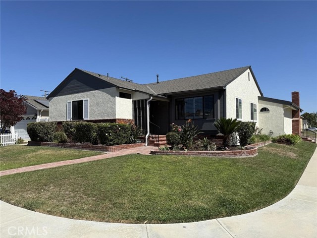 Property photo of 6557 E Walkerton ST