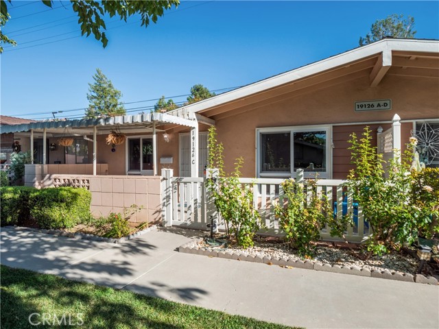 Property photo of 19126 Avenue of the Oaks