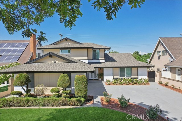 Property photo of 1533 W San Lorenzo Ave