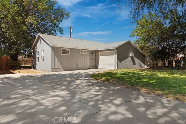 Property photo of 2386 Roxbury Dr