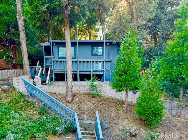 Property photo of 757 N Village LN