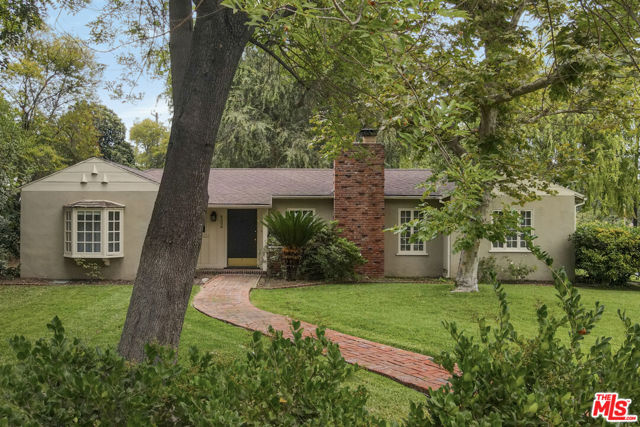 Property photo of 4304 Chevy Chase DR