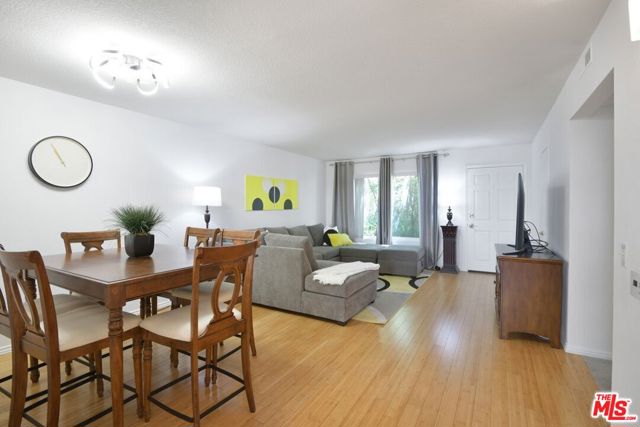 Property photo of 1335 Newport AV