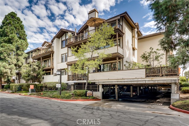 Property photo of 2559 Plaza Del Amo