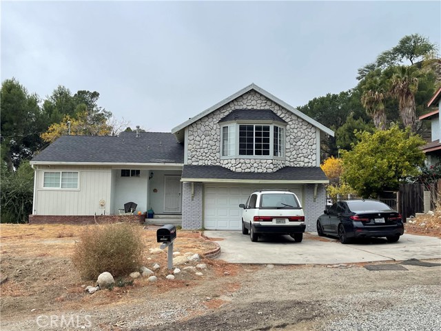 Property photo of 10459 Haines Canyon AV