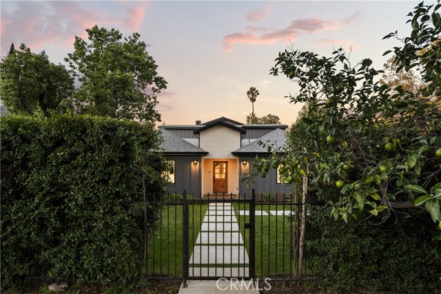 Photo of 13541 Chandler Bl