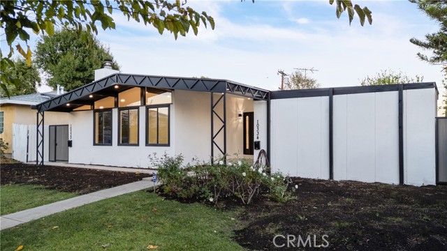 Property photo of 10334 Louise