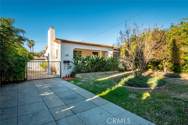 Photo of 1437 N Sierra Bonita Av