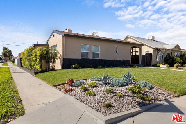 Property photo of 2400 W 74th ST