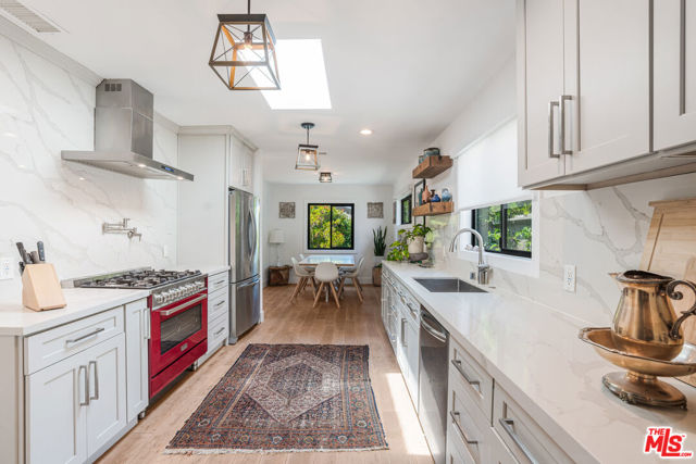 Property photo of 918 Indiana AV