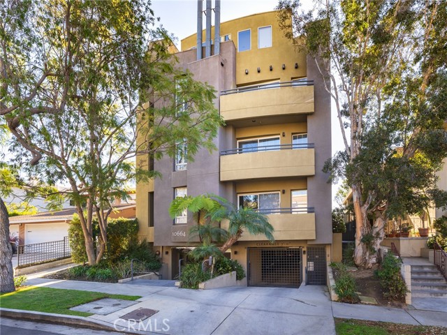 Property photo of 10664 Wilkins AV