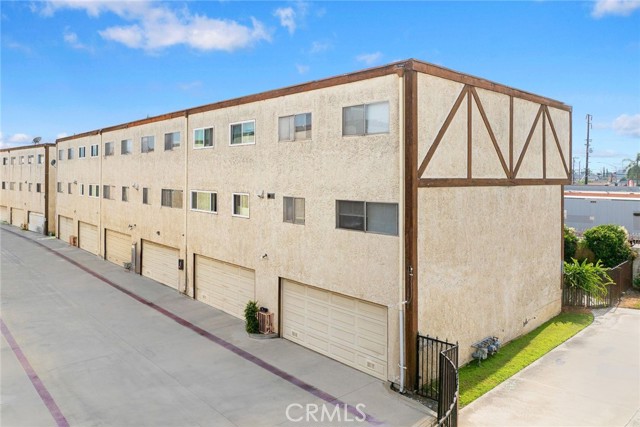 Property photo of 11331 Elliott AV