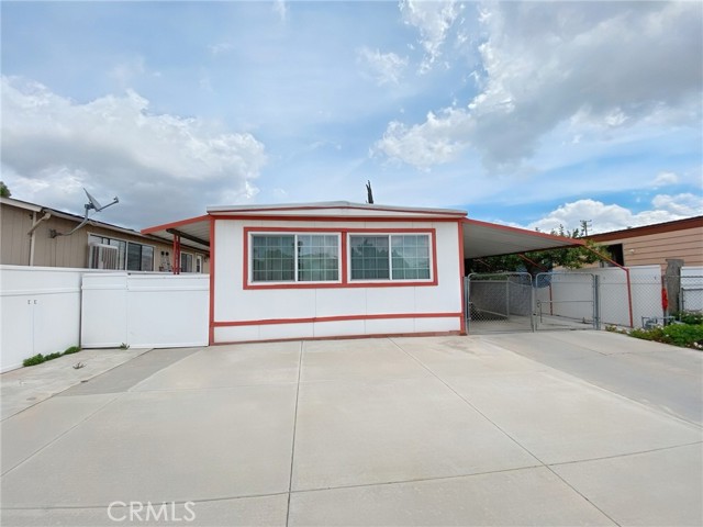 Property photo of 14956 Foxshield ST