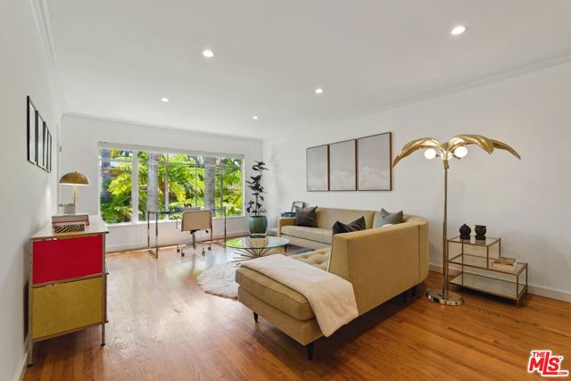 Property photo of 1615 N LAUREL AV