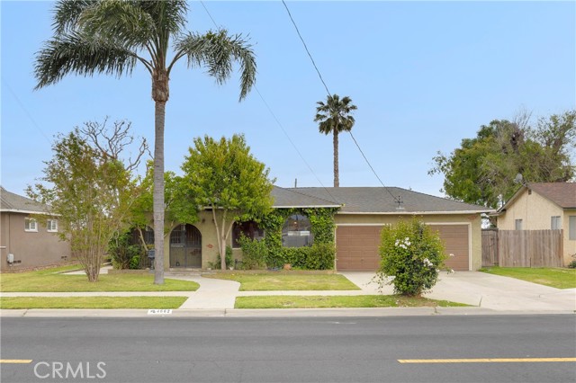 Photo of 4662 Howard Av