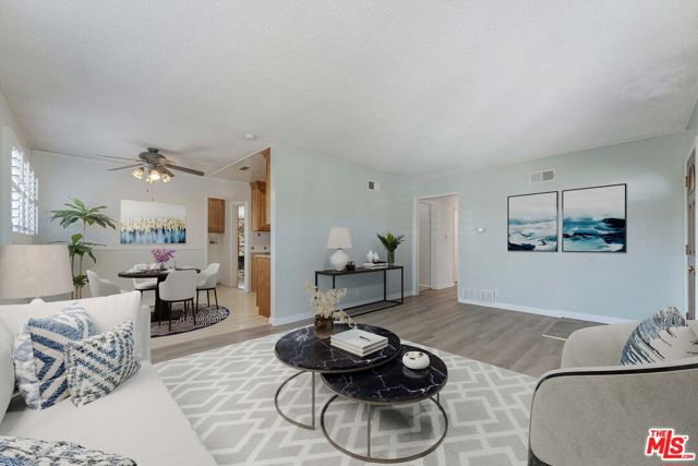 Property photo of 1367 N Glenfinnan AV