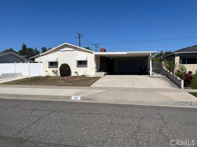 Property photo of 203 S Thomas ST