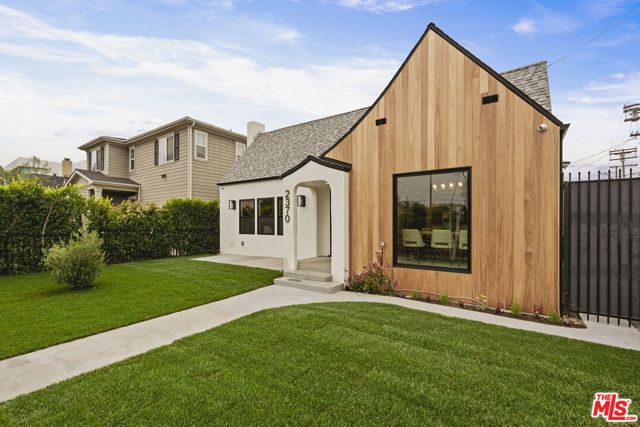 Property photo of 2370 Kelton AV