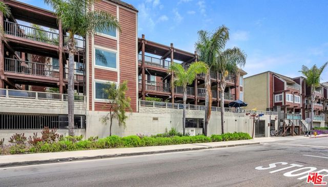 Property photo of 4200 Via Dolce