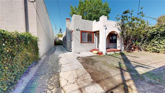 Property photo of 1143 N Sycamore AV