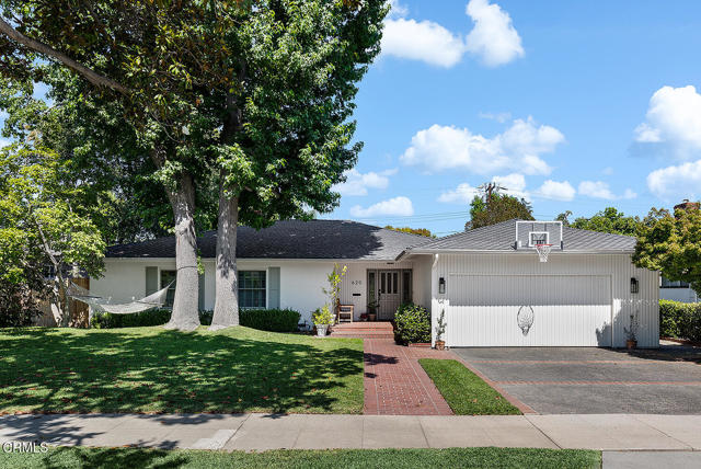 Property photo of 620 Magnolia DR