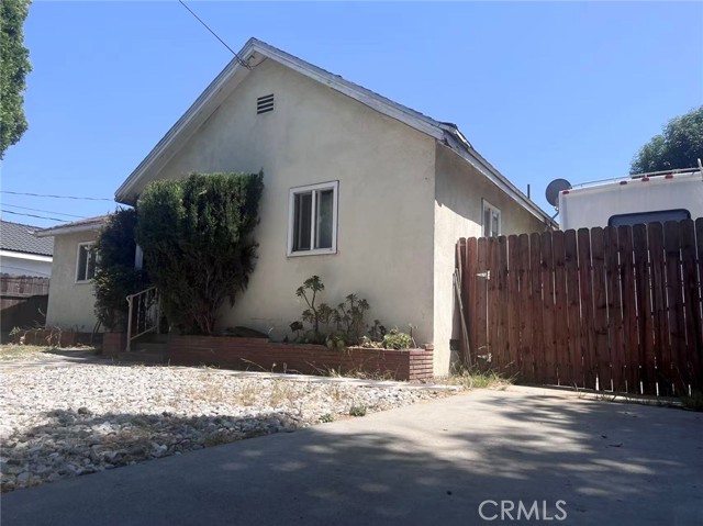 Property photo of 934 W 12th ST
