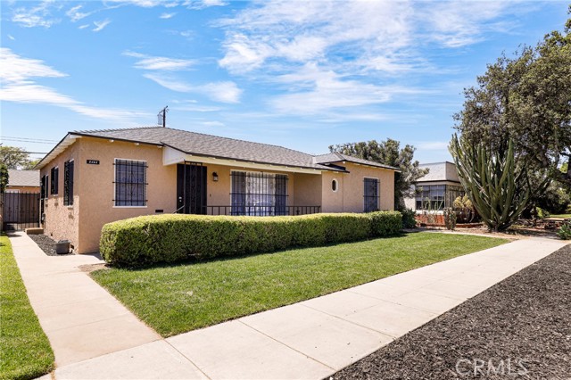 Property photo of 2451 Pine AV
