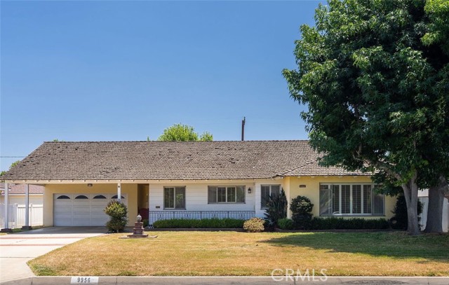 Property photo of 9956 Bellder DR