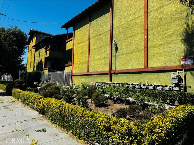 Property photo of 6155 Reseda
