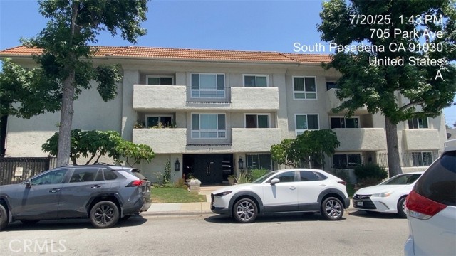 Property photo of 702 Park AV