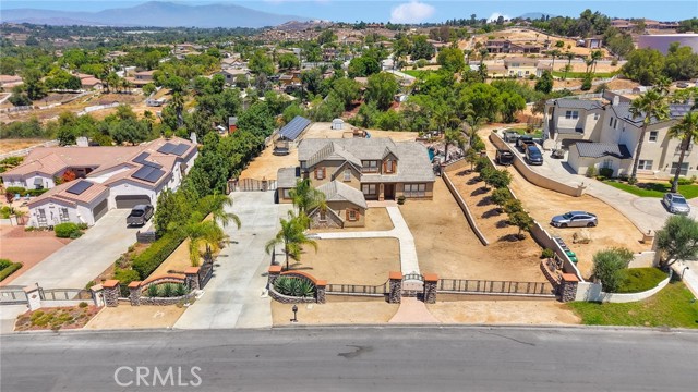 Property photo of 18662 Oak Park DR