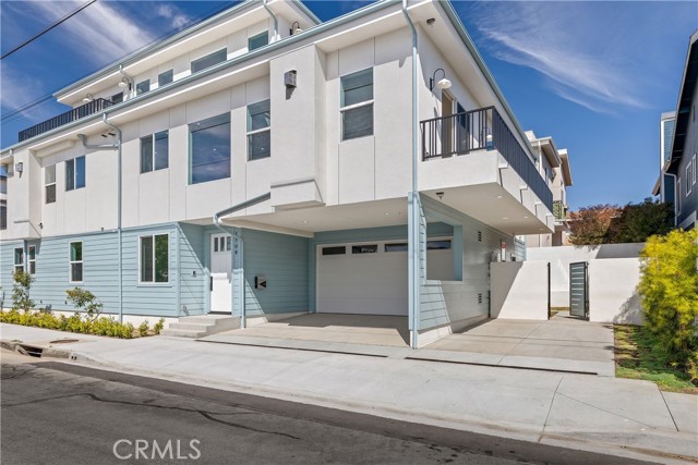 Property photo of 1708 Blossom LN