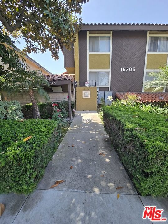 Property photo of 15205 S Budlong AV