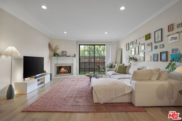 Property photo of 10336 Almayo AV