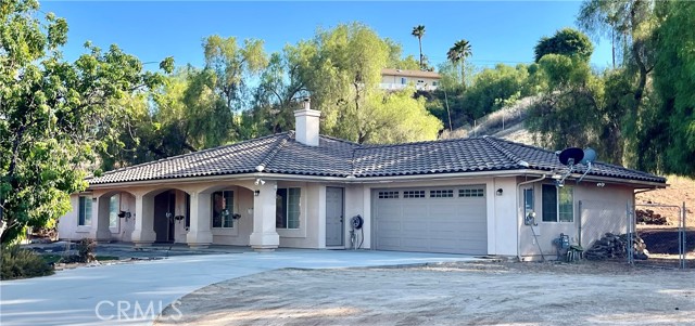 Property photo of 14511 Pine CT