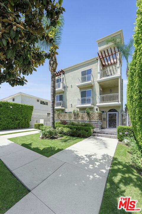 Property photo of 1023 Wilcox AV