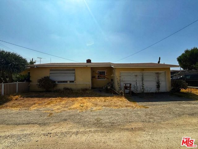 Property photo of 4455 N Lark Ellen LN