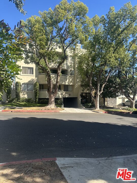 Property photo of 554 E San Jose AV