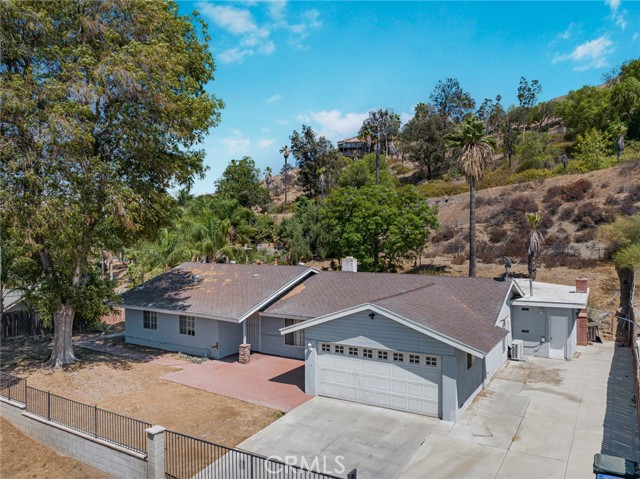 Property photo of 7774 Lakeside DR