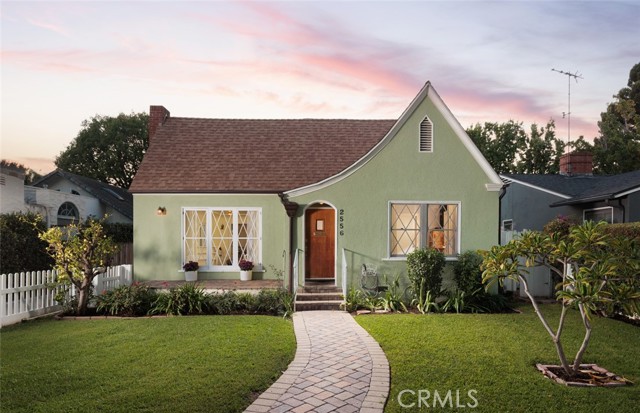 Property photo of 2556 N Valencia ST