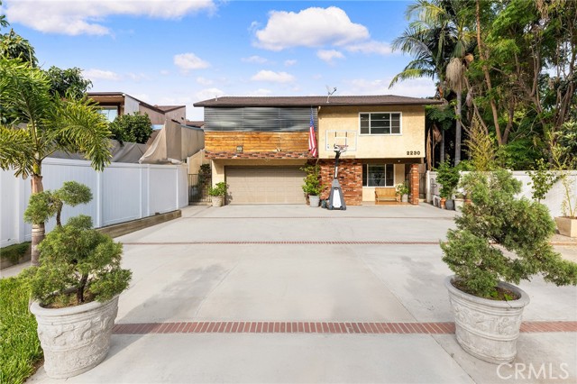 Property photo of 2230 Cathryn