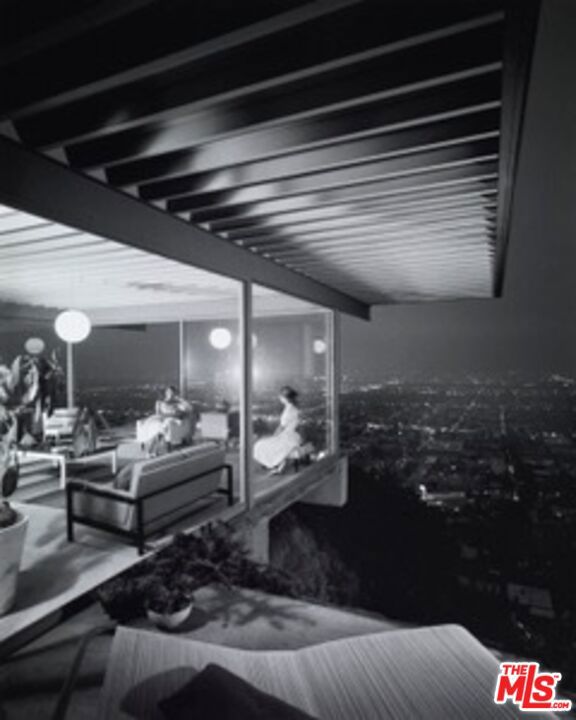 Property photo of 1635 Woods DR