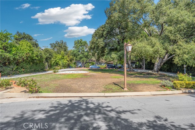 Property photo of 827 Hampton Road