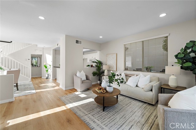 Property photo of 834 N Kintyre