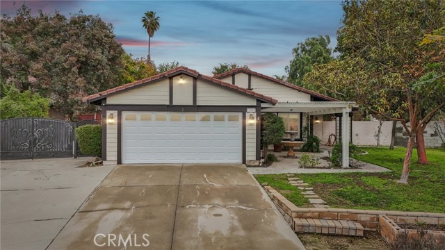 Property photo of 21962 Glen View